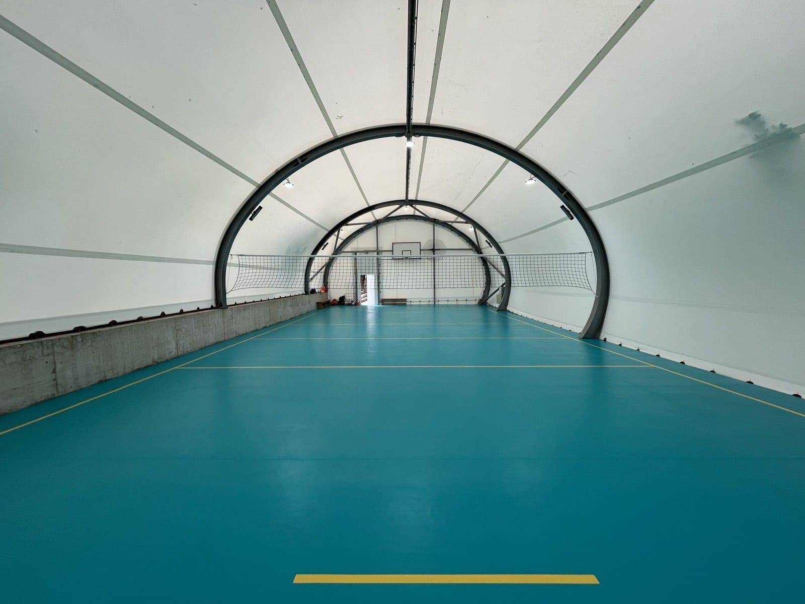  Спортен салон 